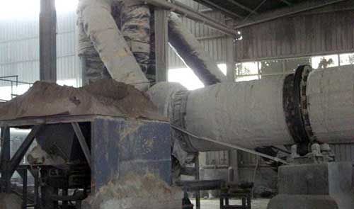 rotary dryer is drying desulfurization gypsum